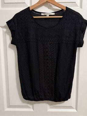 Max Studio  Black Lace-Detail Cap-Sleeve Top